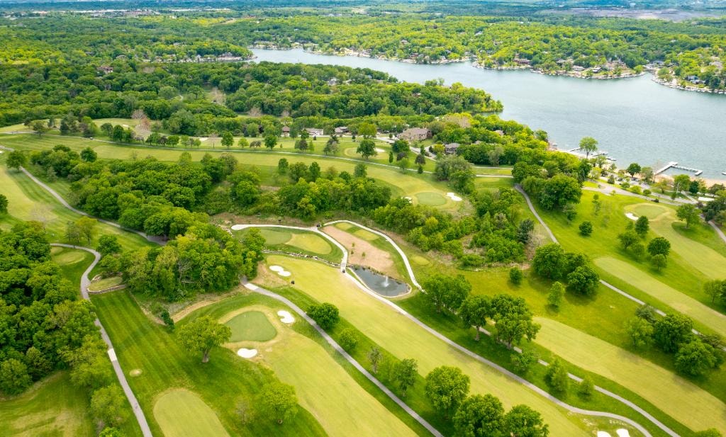 Golfer on the Lake Quivira fairway